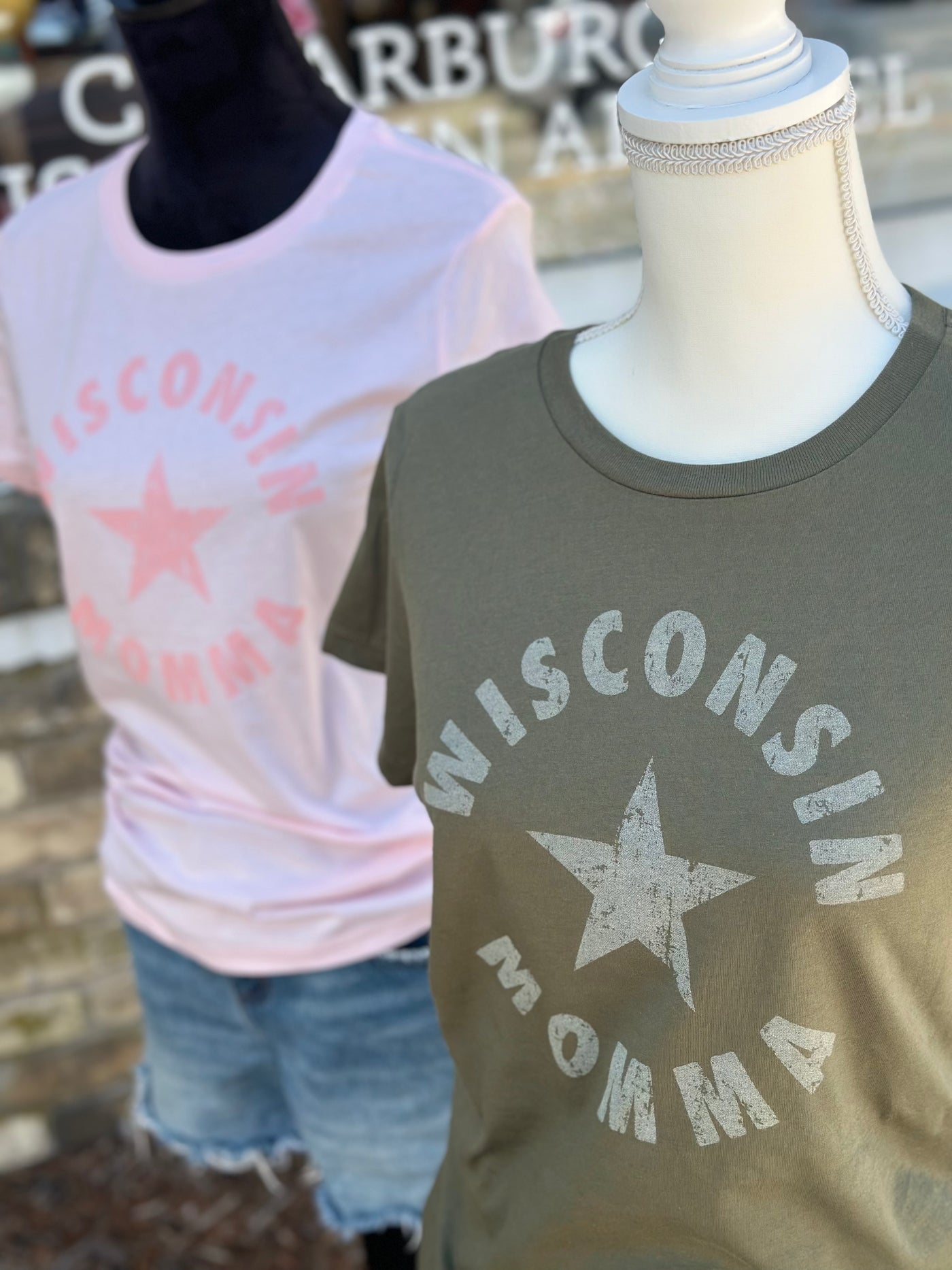 Wisconsin Momma Women's Cut T-shirt